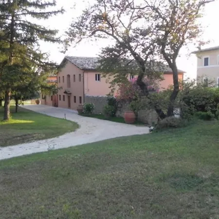 Il Cacciatore Di Stelle 아파트 Bazzano Inferiore